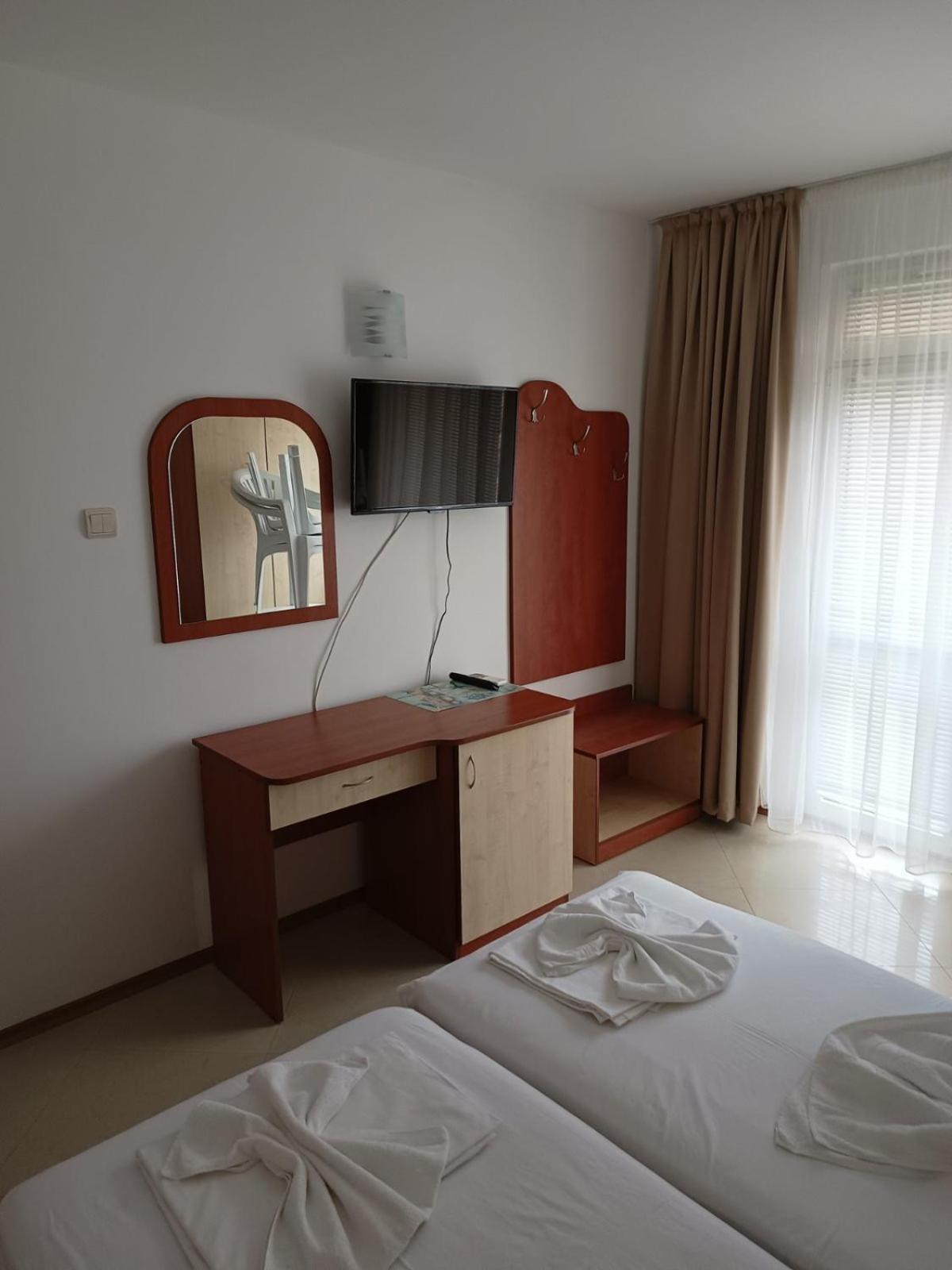 פומורי Guest House Ralitsa מראה חיצוני תמונה