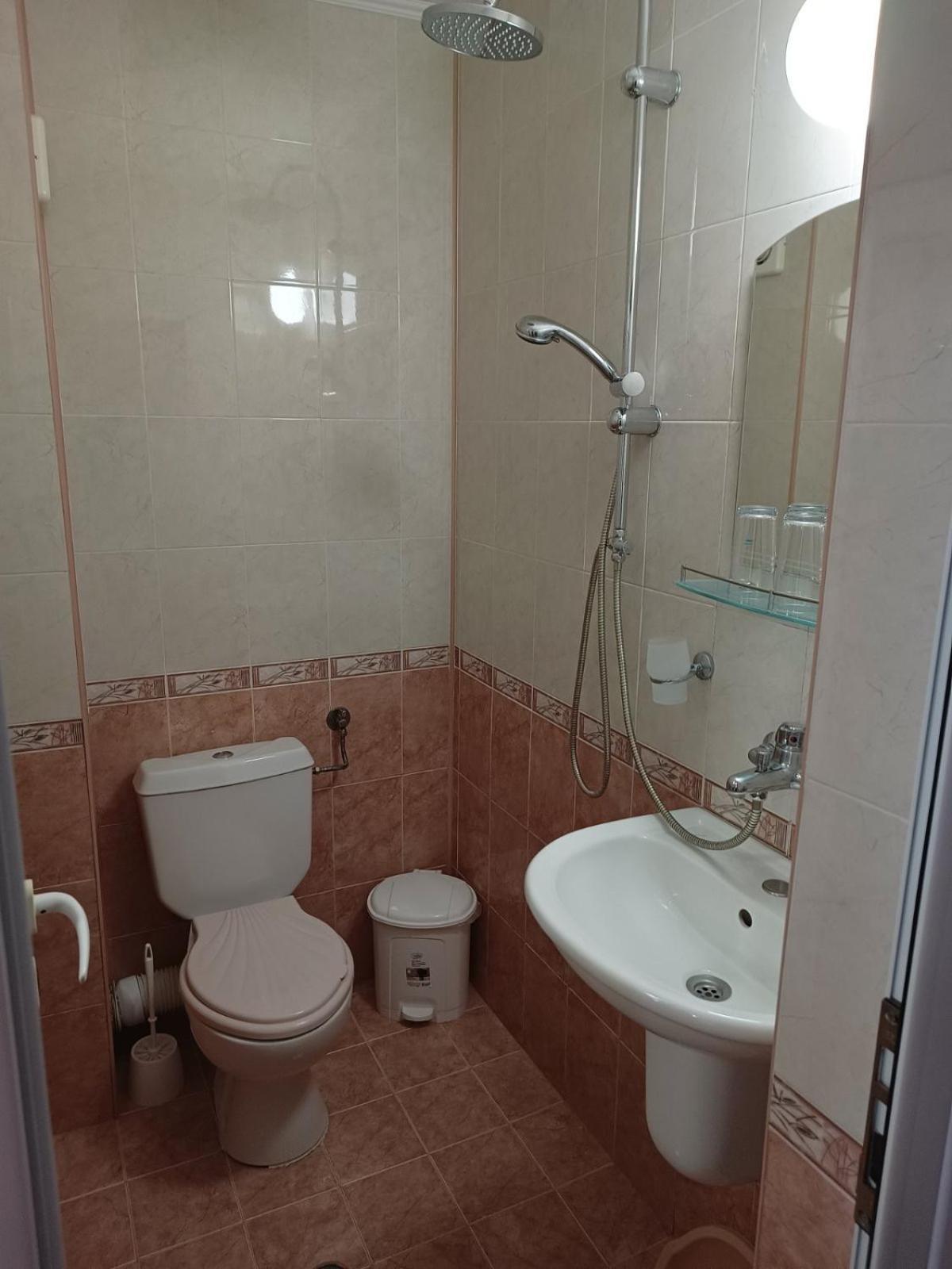 פומורי Guest House Ralitsa מראה חיצוני תמונה