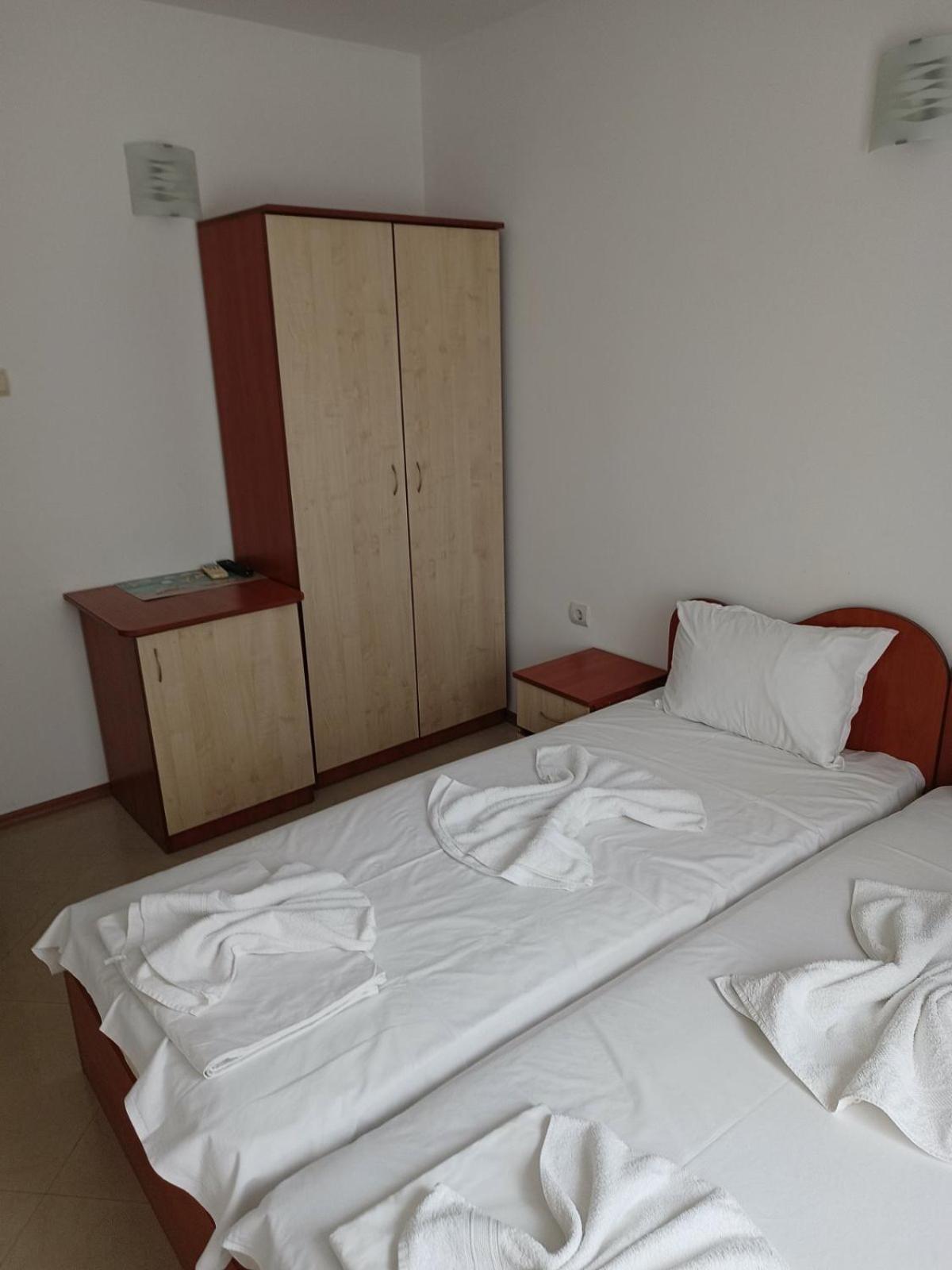 פומורי Guest House Ralitsa מראה חיצוני תמונה